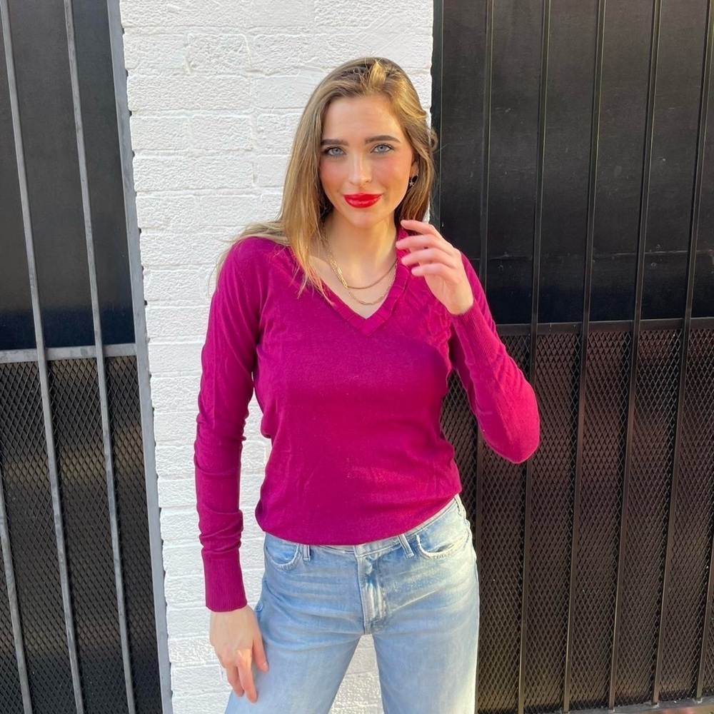 Banana republic fuchsia, V-neck long sleeve sweater with ruffle trim sz m